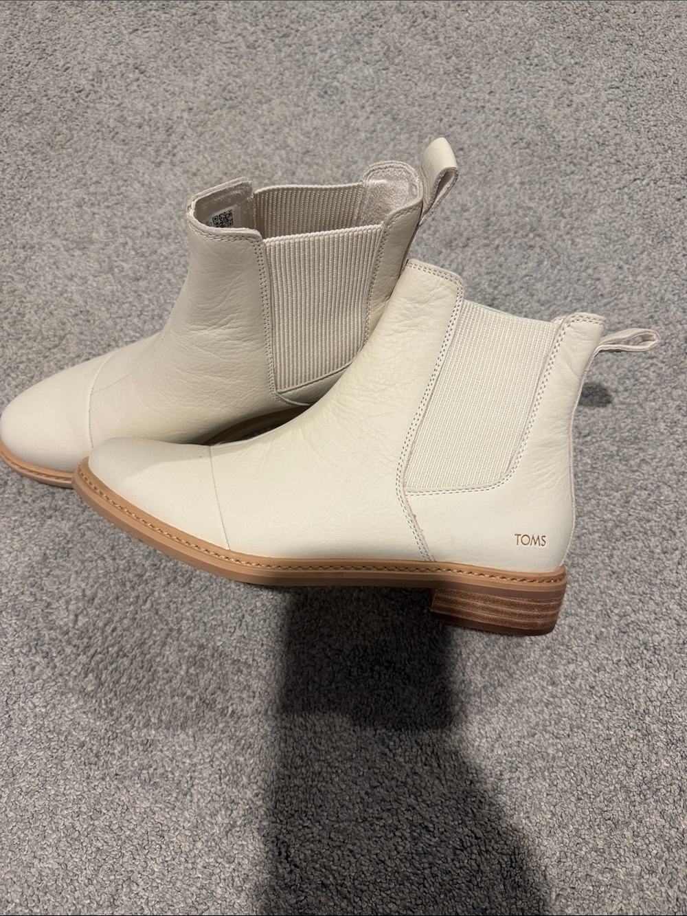 TOMS Cream Leather Chelsea Ankle Boots